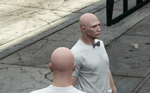 Two strangers: the tag shows Unknown until they meet